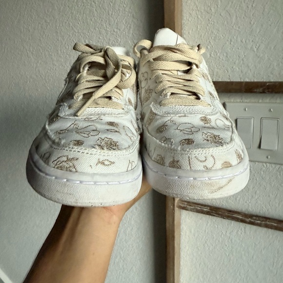 Nike Court Vision Low Canvas Court 'Valentine's Day' Floral Wmn’s Sneakers Sz: 6 - Picture 7 of 10